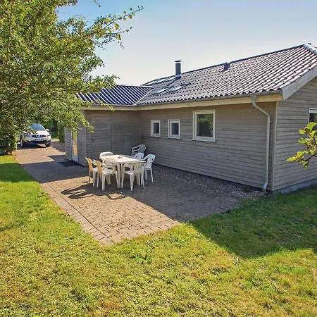 Lovely Home In Haderslev With Wifi